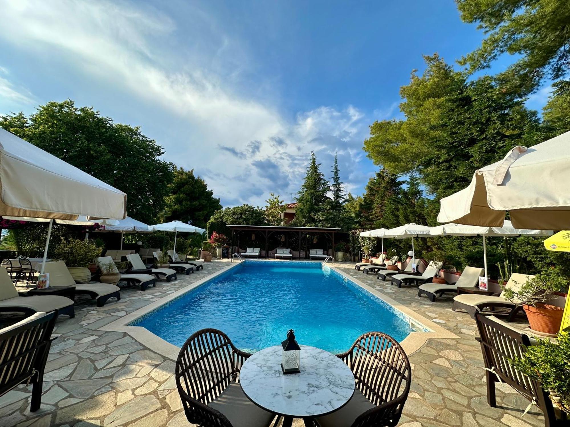 Agrili Apartments & Rooms Элия Экстерьер фото