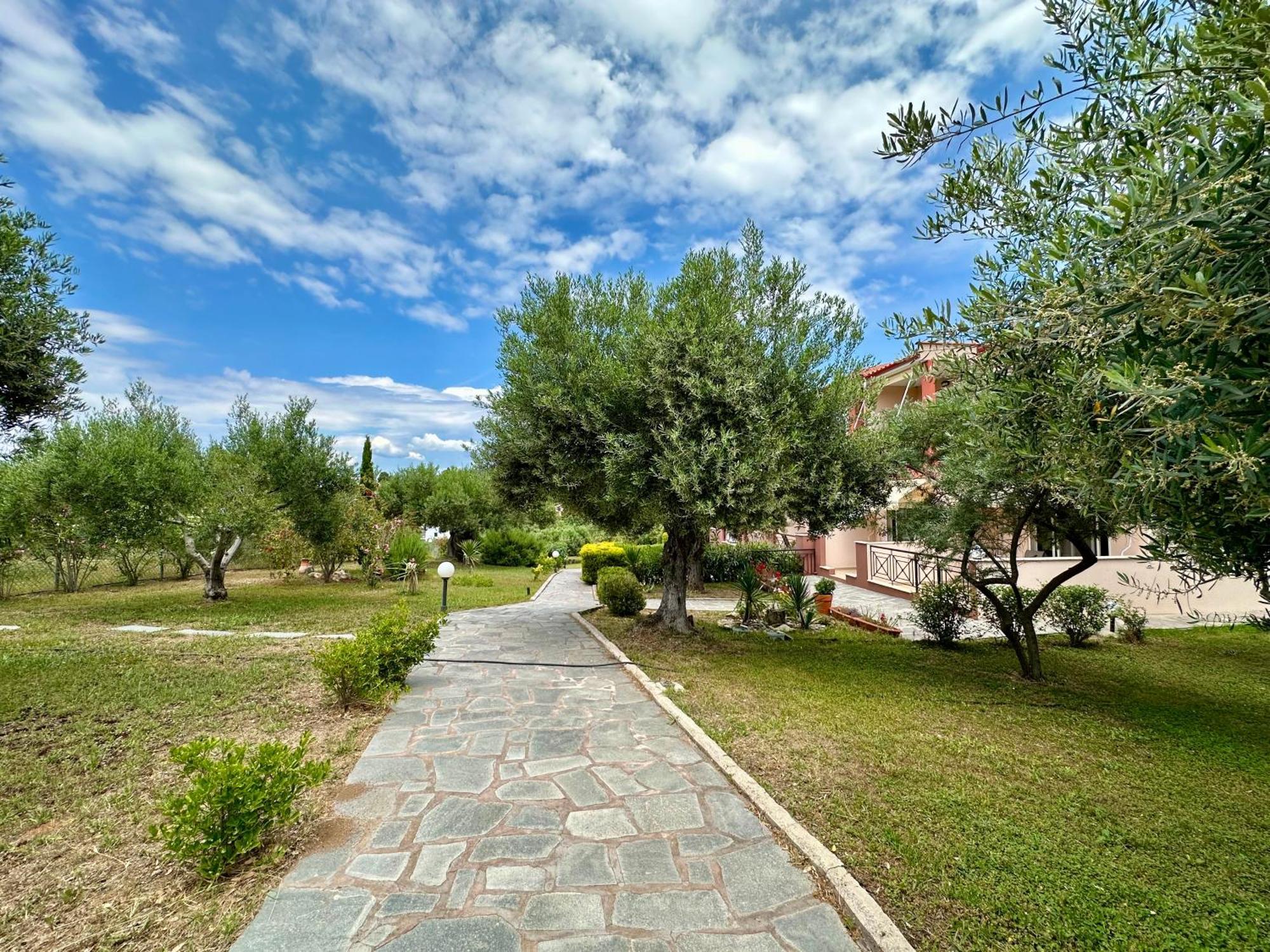 Agrili Apartments & Rooms Элия Экстерьер фото