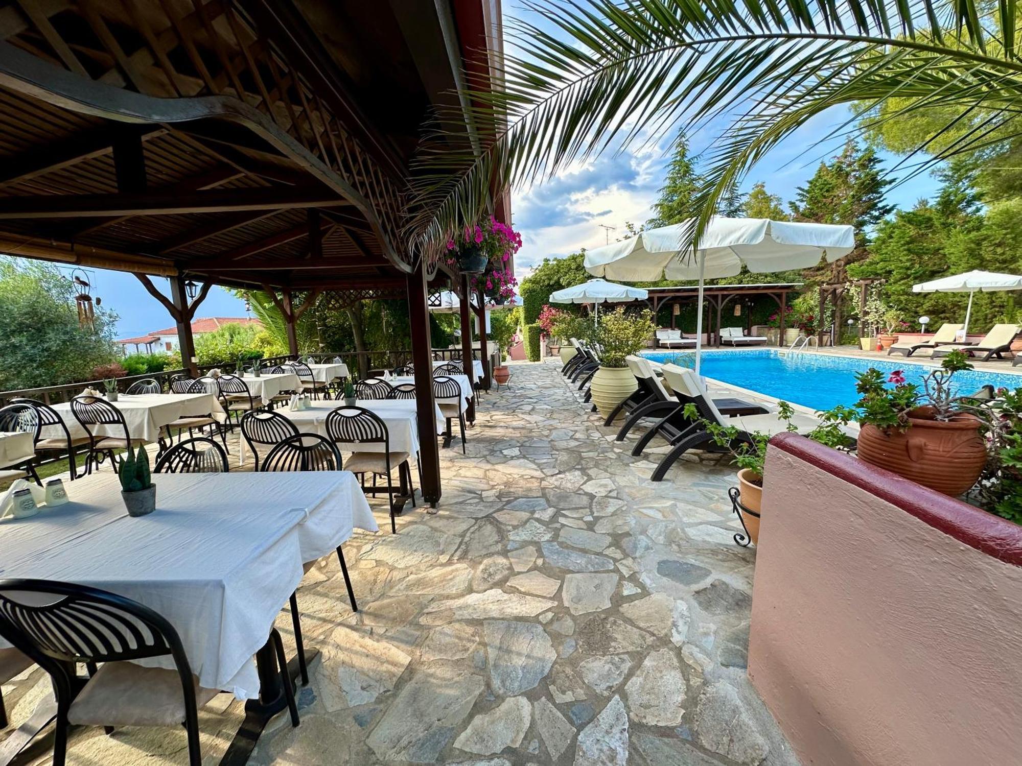 Agrili Apartments & Rooms Элия Экстерьер фото