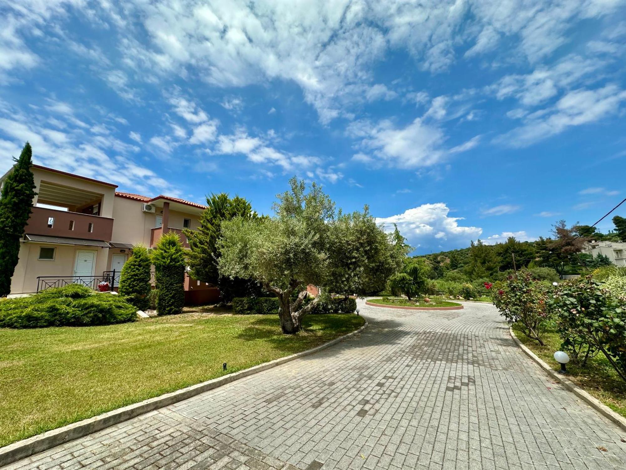 Agrili Apartments & Rooms Элия Экстерьер фото