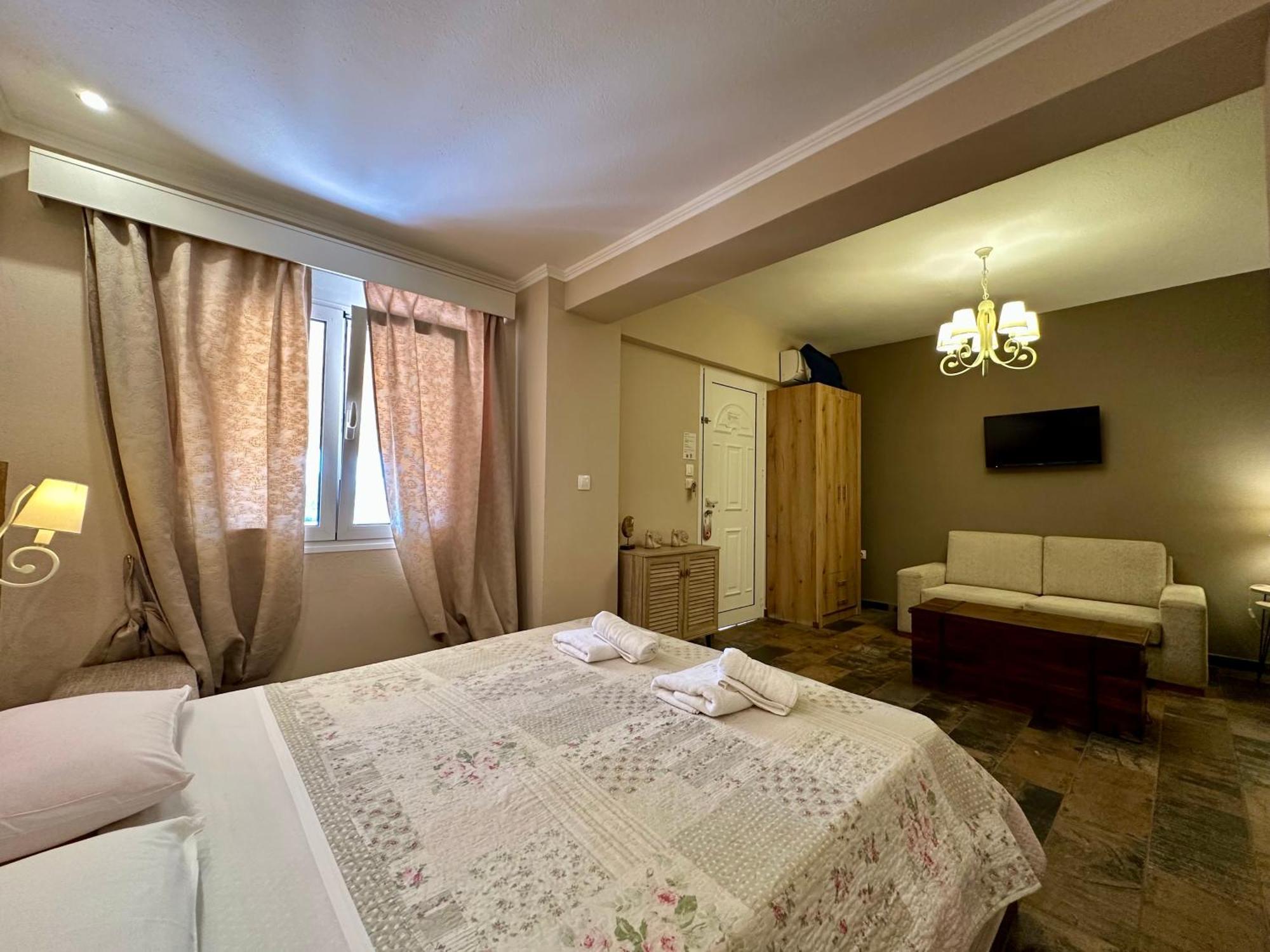 Agrili Apartments & Rooms Элия Экстерьер фото