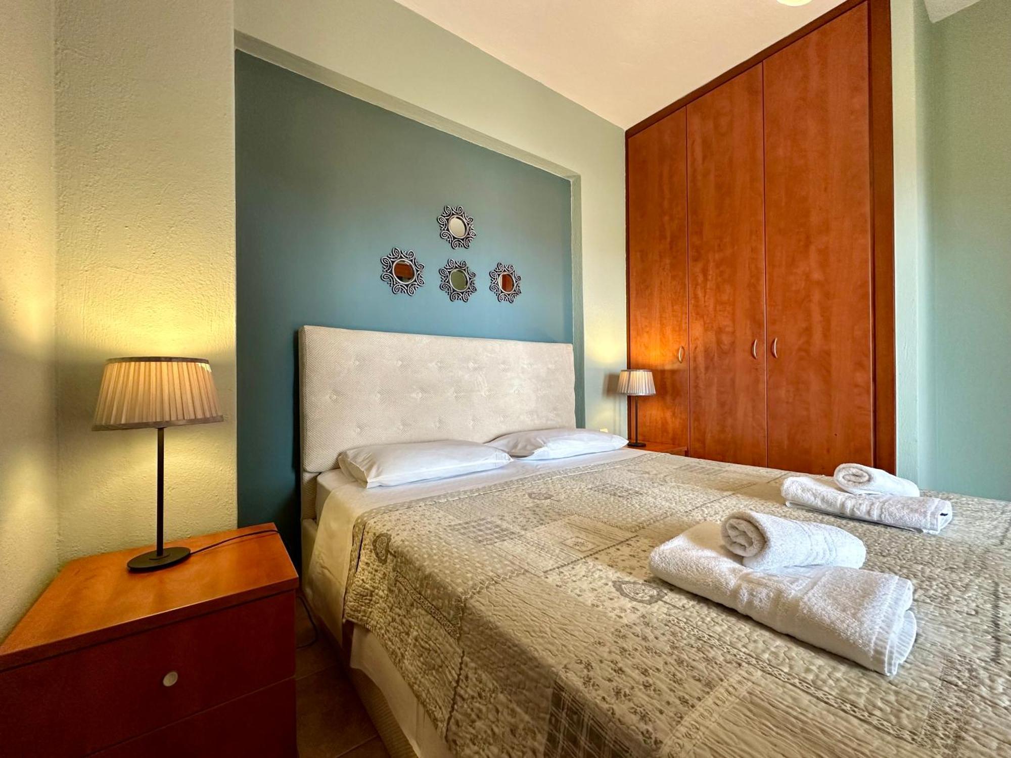 Agrili Apartments & Rooms Элия Экстерьер фото