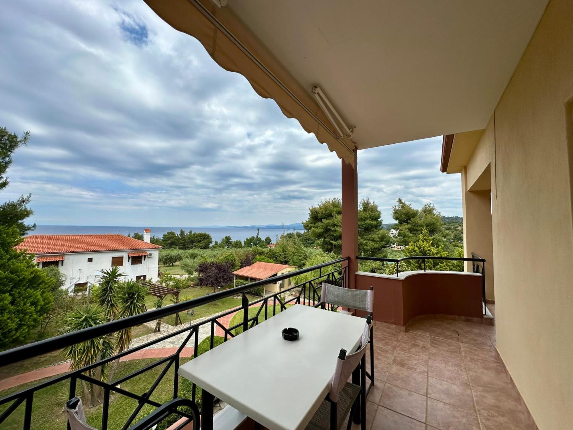 Agrili Apartments & Rooms Элия Экстерьер фото